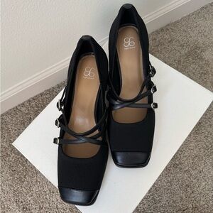 cosy island Mary Jane style with block heels black shoes Size 8.5, new